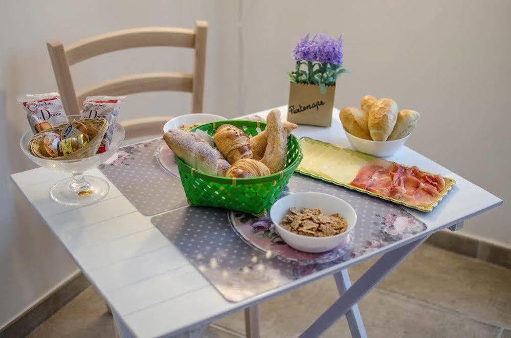 Bed & Breakfast Lady-B Napoli Exterior foto